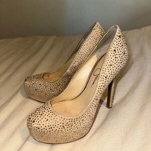 Women’s size 6 heels pink